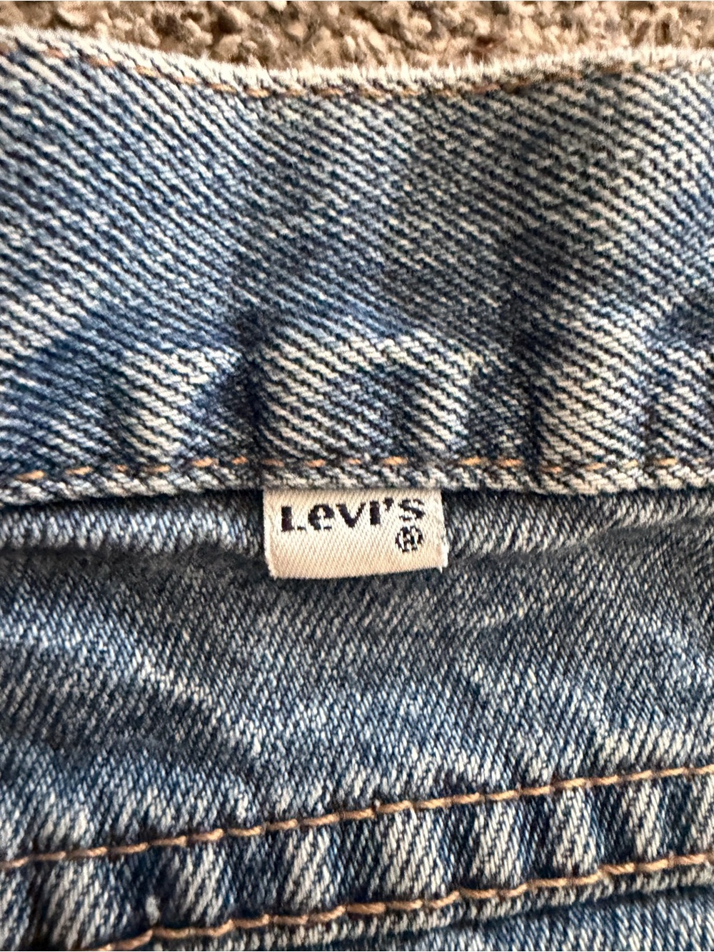 Premium Vintage Levi's Mom Shorts High Waisted Light Wash 26" 90s Relaxed Fit - Picture 3 of 4